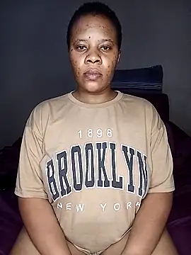 Snapshot of Emmylove-xr25 chatting on 02.24.26 Emmylove-xr25 online show from 02.24.26