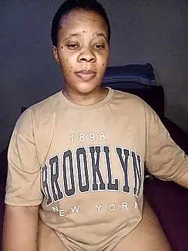 Snapshot of Emmylove-xr25 chatting on 02.25.26 Emmylove-xr25 online show from 02.25.26