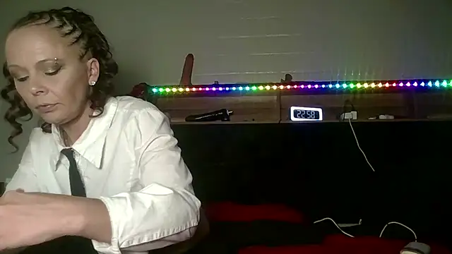 nikkibae33 online show from 07.02.26