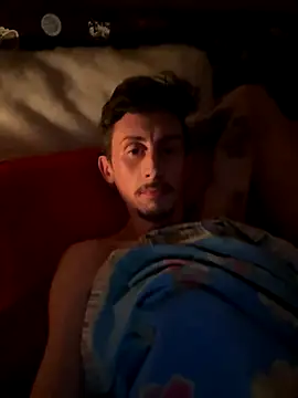 Dildapassivella online show from 11.18.25