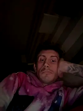 Dildapassivella online show from 11.24.25