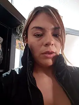 Snapshot of ingridtorres chatting on 11.13.25 ingridtorres online show from 11.13.25