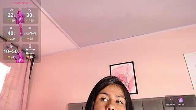 Snapshot of Aiilyn_7 chatting on 11.10.25 Aiilyn 7 online show from 11.10.25