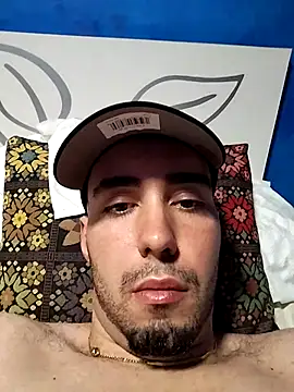 Snapshot of adrihgz chatting on 11.07.25 adrihgz online show from 11.07.25