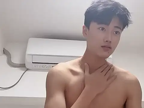 Snapshot of zcjzcj1357 chatting on 11.11.25 zcjzcj1357 online show from 11.11.25