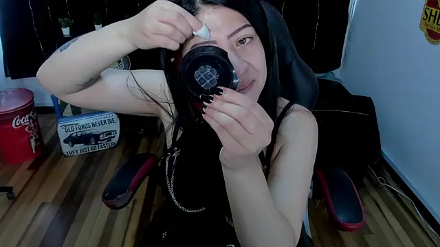 Halley Ravenn online show from 07.17.26