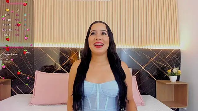 Snapshot of Amy_Leah chatting on 12.19.25 Amy Leah online show from 12.19.25