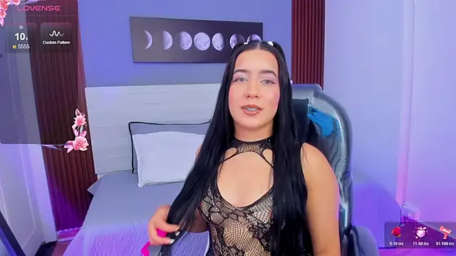 Snapshot of Amy_Leah chatting on 04.08.26 Amy Leah online show from 04.08.26