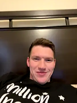 Snapshot of dakota1998x chatting on 11.10.25 dakota1998x online show from 11.10.25