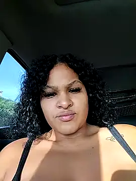 Snapshot of Valen_Artu chatting on 11.11.25 Valen Artu online show from 11.11.25