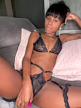 mayalouise online show from 11.19.25