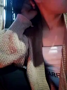 Yumiik2kk online show from 11.16.25