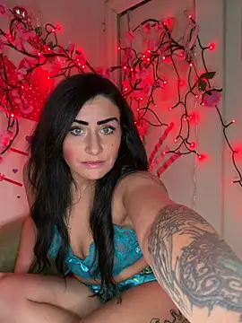 ValayaNoire online show from 02.14.26