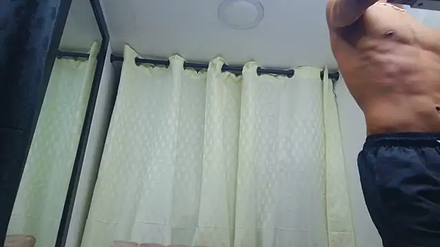 couple hot 00 online show from 04.29.26