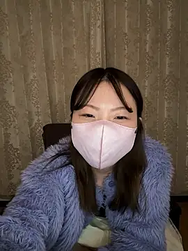 chika v v online show from 12.04.25