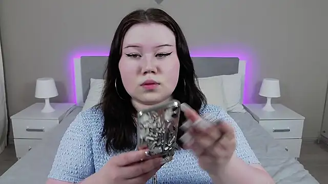 EvaNova  online show from 11.25.25