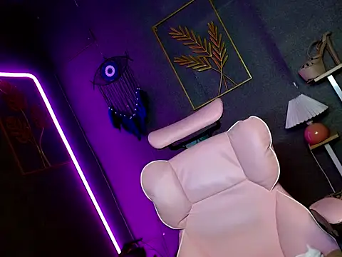 slutty lauraxxx online show from 02.11.26