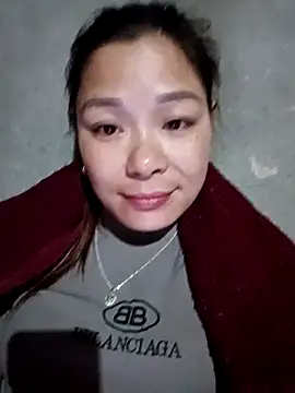 Lyla john online show from 02.04.26