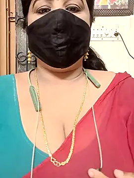 Snapshot of Dhiksha-Rani chatting on 11.11.25 Dhiksha-Rani online show from 11.11.25