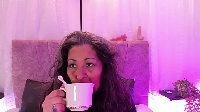 Snapshot of Victoriaa_Anderson chatting on 04.23.26 Victoriaa Anderson online show from 04.23.26