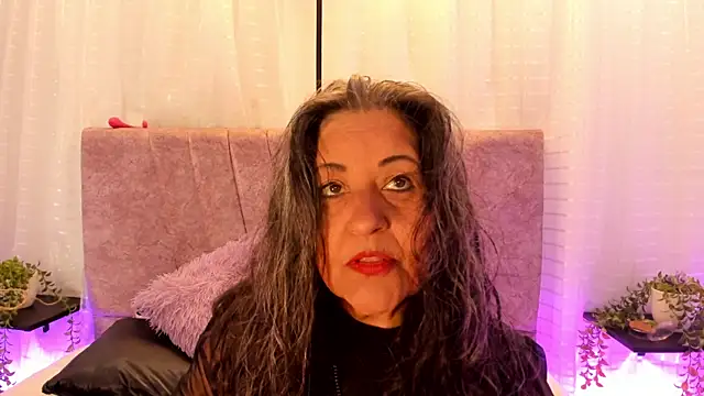 Snapshot of Victoriaa_Anderson chatting on 05.29.26 Victoriaa Anderson online show from 05.29.26