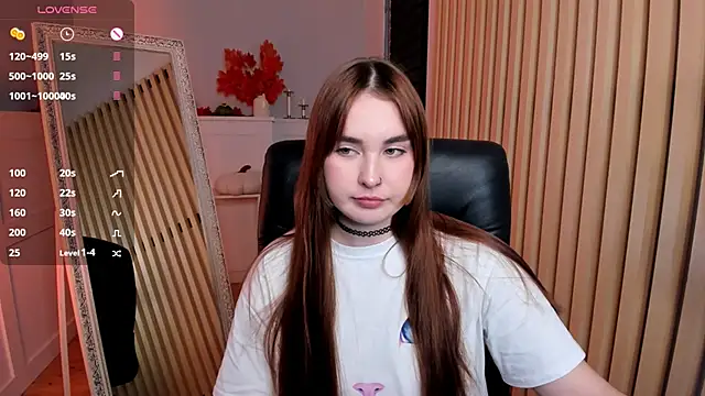 Snapshot of _cutie__angel_ chatting on 11.11.25 cutie angel online show from 11.11.25