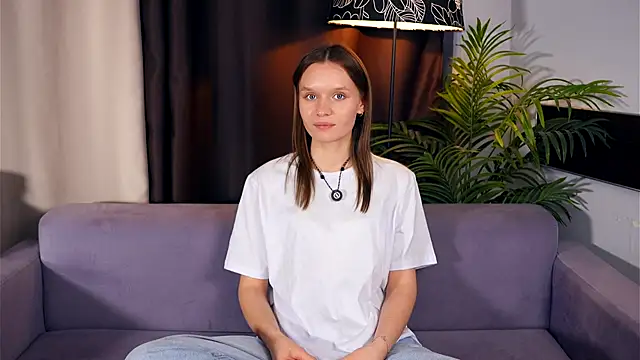 Snapshot of EdythLao chatting on 11.10.25 EdythLao online show from 11.10.25