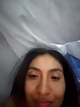 Snapshot of Uvit chatting on 11.09.25 Uvit online show from 11.09.25