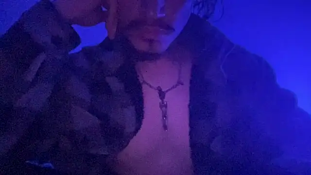 Snapshot of TryMeOrDontLol chatting on 11.09.25 TryMeOrDontLol online show from 11.09.25