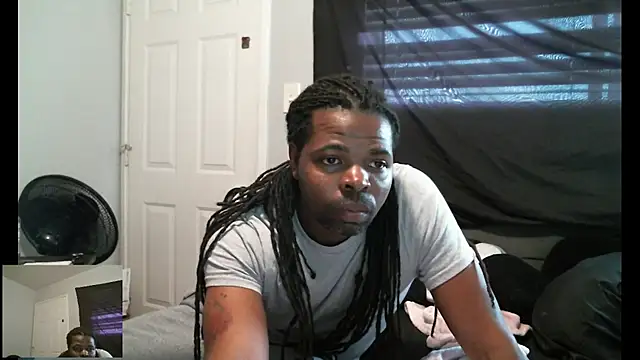 Snapshot of Mr_Sirthedom chatting on 05.17.26 Mr Sirthedom online show from 05.17.26