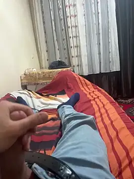 Snapshot of kaangenc11 chatting on 11.14.25 kaangenc11 online show from 11.14.25