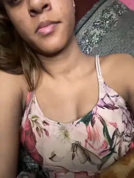 Snapshot of Your___Moonlight chatting on 11.23.25 Your Moonlight online show from 11.23.25