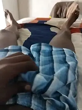 Snapshot of Theo_lion4 chatting on 11.12.25 Theo lion4 online show from 11.12.25