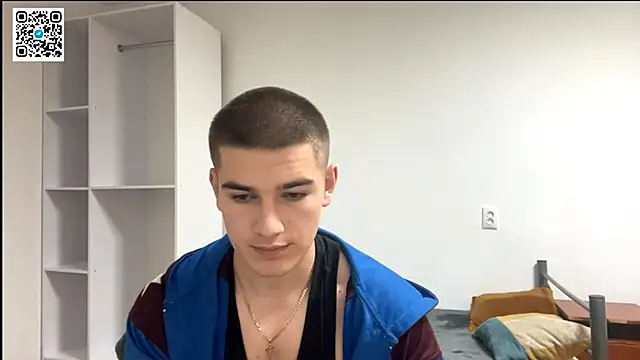 Snapshot of _BarePulse chatting on 11.18.25 BarePulse online show from 11.18.25