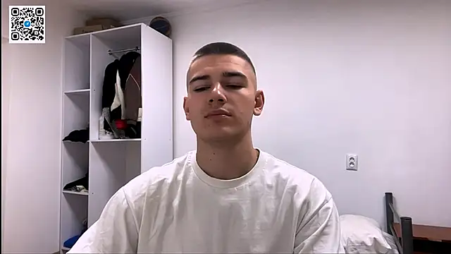 Snapshot of _BarePulse chatting on 02.13.26 BarePulse online show from 02.13.26