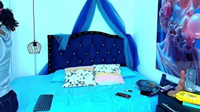 KATY LOWERY online show from 01.11.26