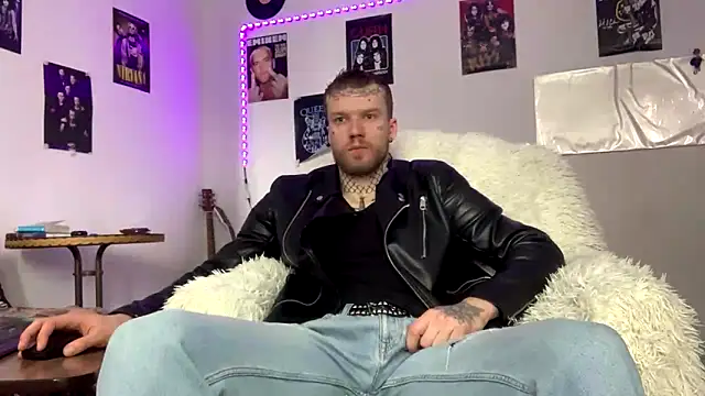 Huntall77 online show from 03.08.26