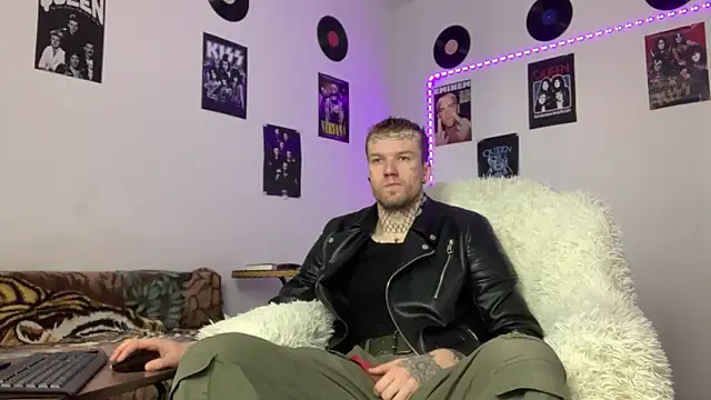 Huntall77 online show from 03.13.26