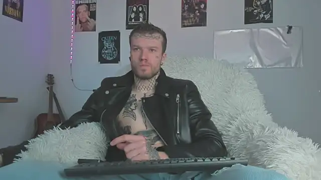 Huntall77 online show from 04.02.26