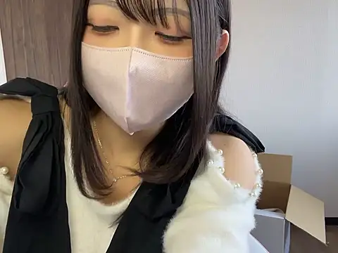 Snapshot of amu_nyan_cute chatting on 11.15.25 amu nyan cute online show from 11.15.25