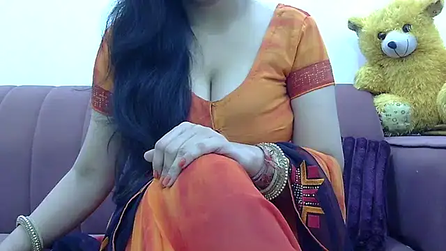 Snapshot of Zoya-sexy chatting on 01.04.25 Zoya-sexy online show from 01.04.25