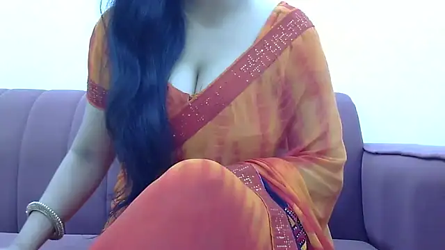 Snapshot of Zoya-sexy chatting on 01.20.25 Zoya-sexy online show from 01.20.25