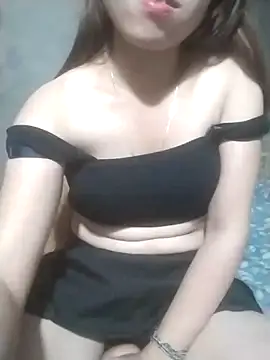 Snapshot of girl-ten chatting on 11.10.25 girl-ten online show from 11.10.25