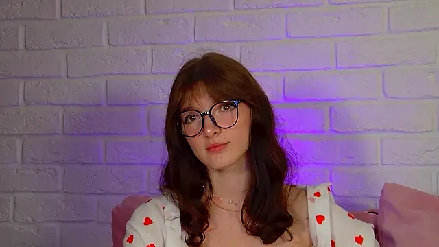 Snapshot of SophiaProve chatting on 04.17.26 SophiaProve online show from 04.17.26