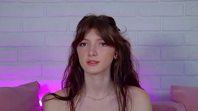 Snapshot of SophiaProve chatting on 05.19.26 SophiaProve online show from 05.19.26