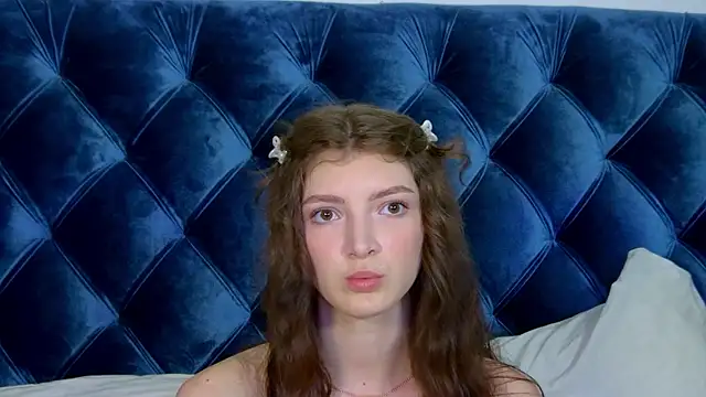 Snapshot of SophiaProve chatting on 07.19.26 SophiaProve online show from 07.19.26