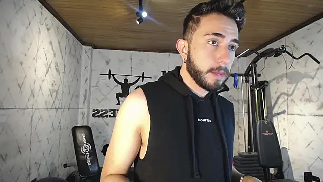 Snapshot of dave_wolff chatting on 11.11.25 dave wolff online show from 11.11.25