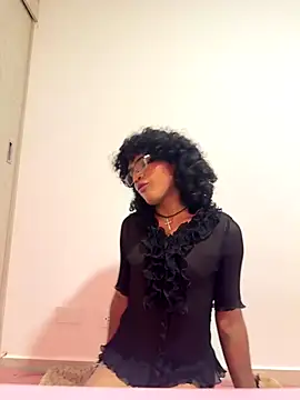 Snapshot of FemboyCartii chatting on 11.11.25 FemboyCartii online show from 11.11.25