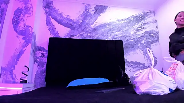 lilithDraven  online show from 02.10.26