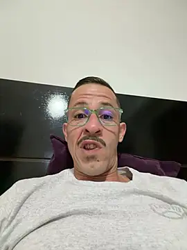 Snapshot of Lucasjandre chatting on 06.30.26 Lucasjandre online show from 06.30.26